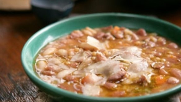 Zuppa di Fagioli - farro and bean soup