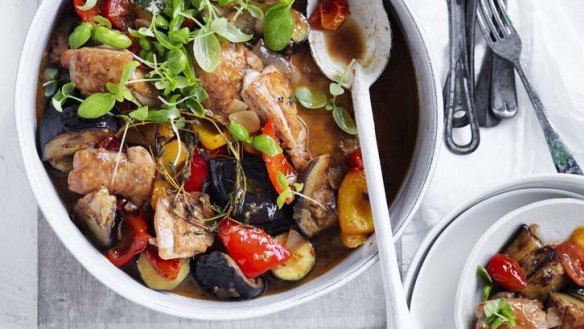 All-in-one: Chicken in ratatouille.