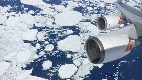 Sheet ice on the Southern Ocean seen from a trip with Antarctica Flights.