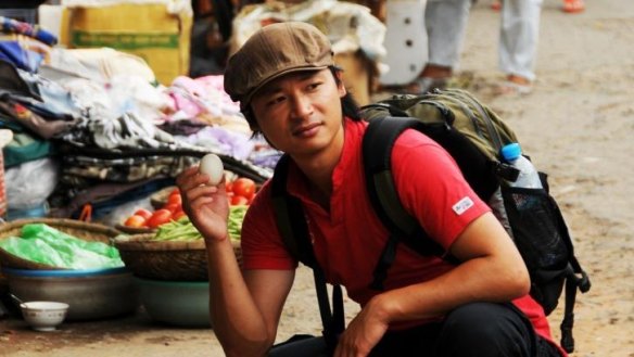 Luke Nguyen at a Vietnamese market.