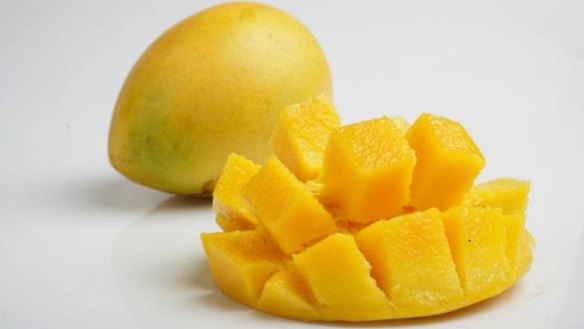 This isn't the only way to get the flesh from a mango.