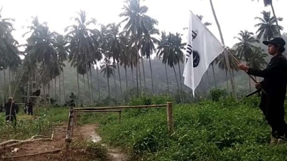 Videos posted online claim to show Philippines-based Islamic State militants training.