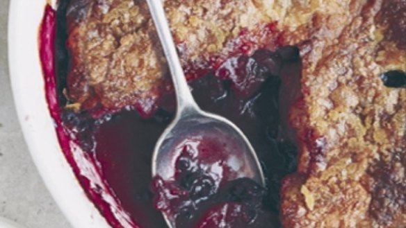 Blackberry & Apple Pie