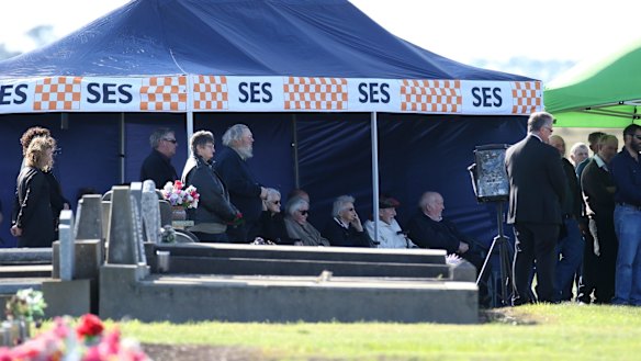Derrinallum bomber Glenn Sanders was buried at service held at Derrinallum cemetery. 