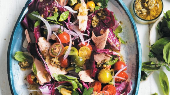 Zest, fresh and colourful, this salad is a great way to inject some vitality into your day.