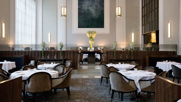 New York fine diner Eleven Madison Park is dropping animal products from its menu.