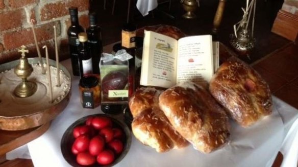 Enjoy a traditional Greek Easter at Philhellene.