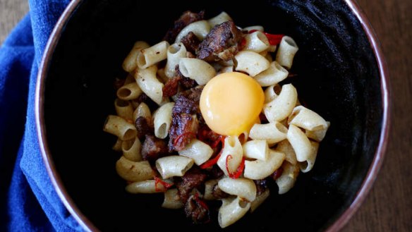 Macaroni with pig's head and egg yolk.