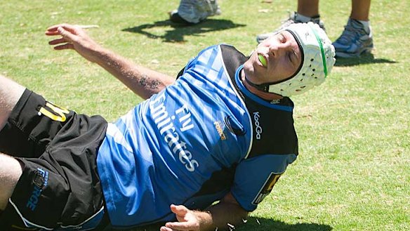 Waterboy versus 110kg: a simple matter of physics