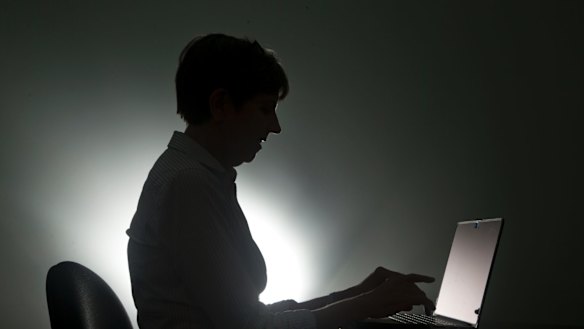 This person should absolutely be wearing a leather outfit and sunglasses indoors if they want to be taken seriously as a hacker.