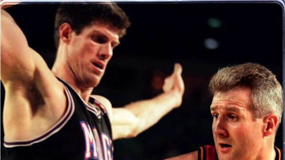 Andrew Gaze takes on Mike Kelly of the South East Melbourne Magic