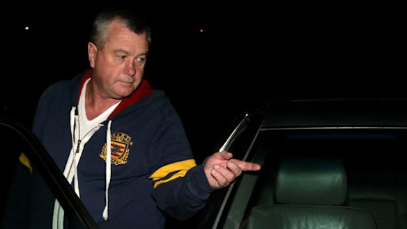 Des 'Tuppence' Moran, brother of slain underworld figure Lewis, explains how a gunman shot at him.