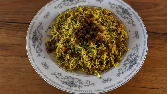 Saffron and lentil rice. 