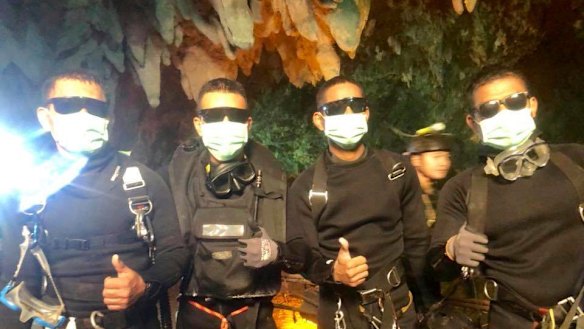 The last four Thai Navy SEALs come out safely after completing the rescue mission.