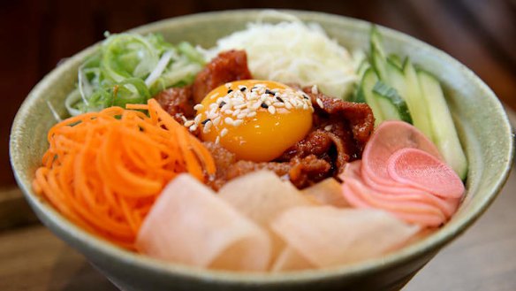 Korean colour wheel: Pork gochujang bulgogi bibimbap.