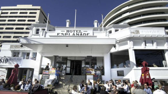 The Esplanade Hotel in St Kilda will close this week for a makeover.