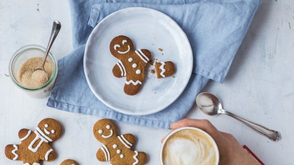 Gingerbread people rugged-up in scarves for wintry New York weather.