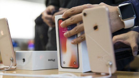 Are Apple products designed to create a dependency?