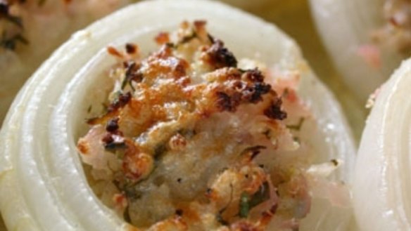 Baked stuffed onions with parmesan cream