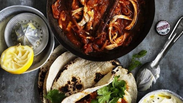 Sexy Mexy: Chicken tinga with tortillas.