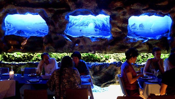 See food while you eat food ... Grotta Capri