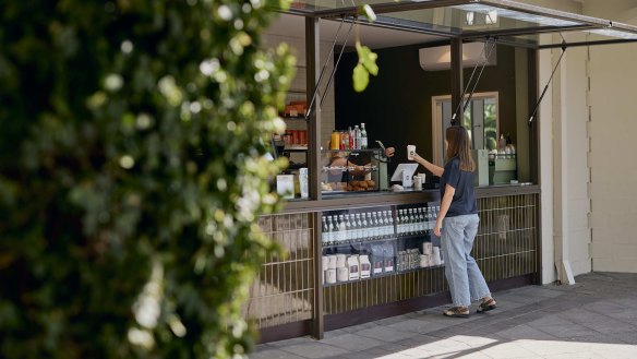 A kiosk is open for those on the move in the botanic gardens.