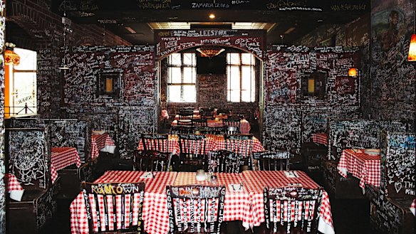The walls at Gino's East are covered in 50 years' worth of graffiti scrawled by satisfied customers.