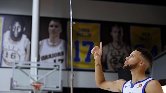 Golden State Warriors' Stephen Curry said he wouldn't accept the invitation to the White House, and was then uninvited by the President.