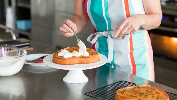 Spoon, rather than spread, the cream onto the bottom sponge.