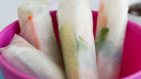 Chicken and cucumber rice paper rolls