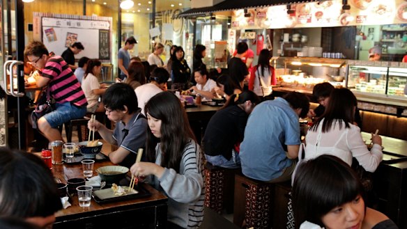 The noodle bar at Menya Mappen. 