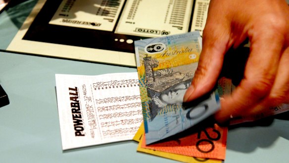 News and lottery agents are being offered a profit-sharing deal with online betting company Lottoland