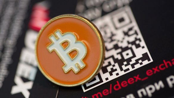 Cryptocurrecnies are 'only for investors who invest speculatively', says Deutsche Bank executive.