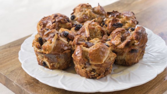 Hot cross 'buffins' with vanilla glaze.