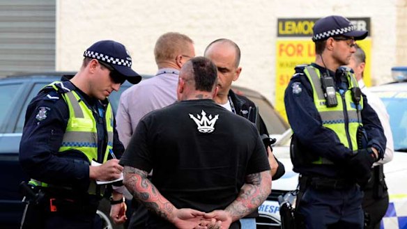 Police clamp down on Comancheros bikie gang in series of raids