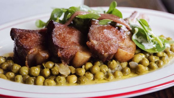 Retro: Lamb cutlets served on a bed of tinned peas.