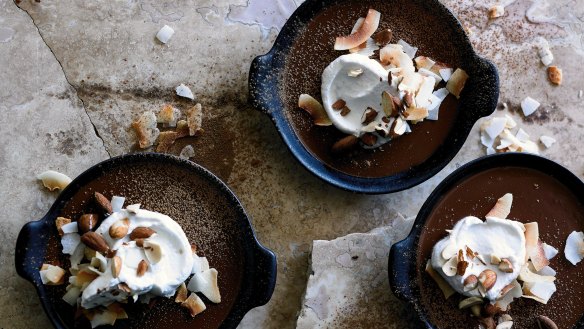Paleo chocolate pudding by Pete Evans 