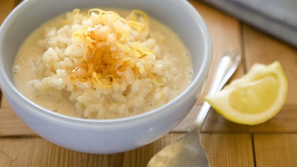 Rice pudding with honey and lemon.