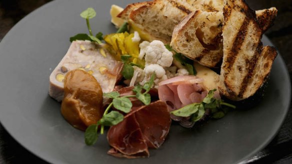 Pick at an artfully plated ploughman's lunch.