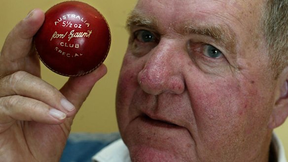 Across the Nullarbor for cricket and country