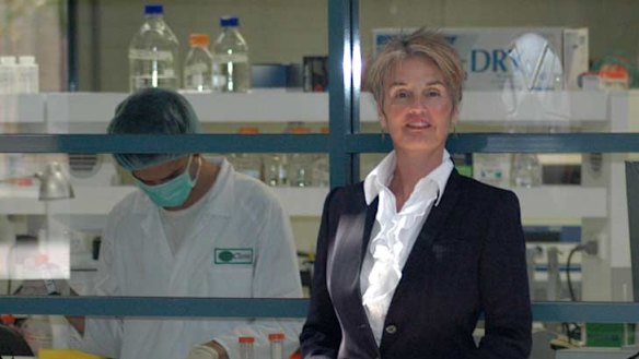 Riddle me this: where are the female bigwigs?