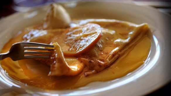 Le Tres Bon's crepe suzette.