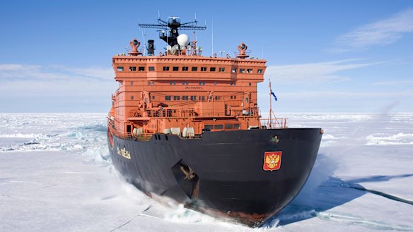 The world's largest nuclear-powered icebreaker, Russia's 50 years of Victory, on the way to the North Pole in 2008.