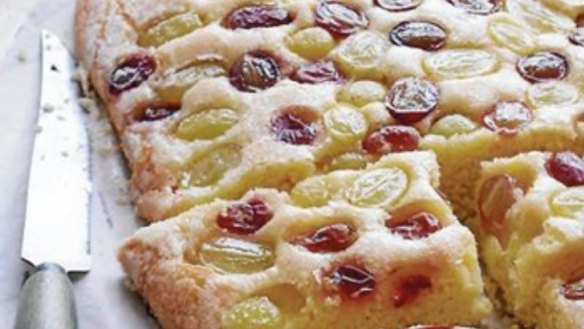 Sweet grape bread