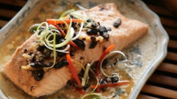 Steamed fish fillets in black bean sauce