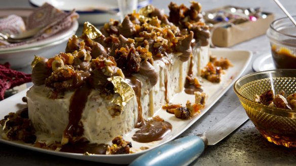 Easy plum pudding ice-cream with caramel sauce and hazelnut praline.