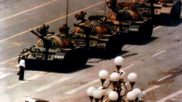 Tiananmen 'Tank Man' photo returns to Google China