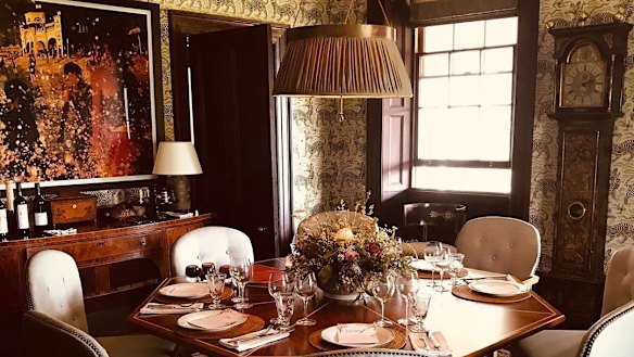 Formal dining room
SunNov10Review
Terragong 1858