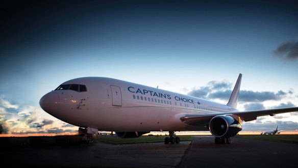 Captain's Choice private jet tour: How to visit the world's iconic ...