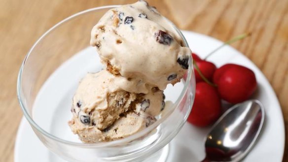 Christmas pudding with a twist ... the ice cream version.